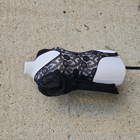 black lace bodysuit - Picture 5 of 14